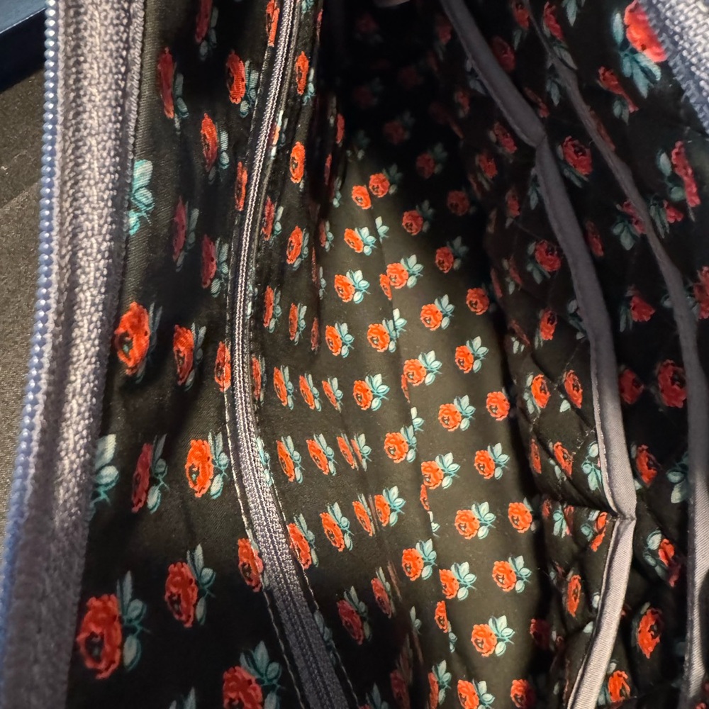 Vera Bradley Quilted Bag in Light Gray - Picture 3 of 5